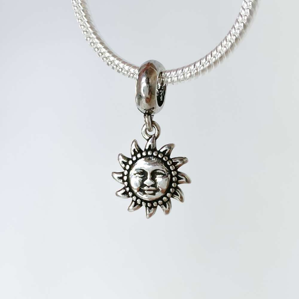 Berloque Sol Prata 925