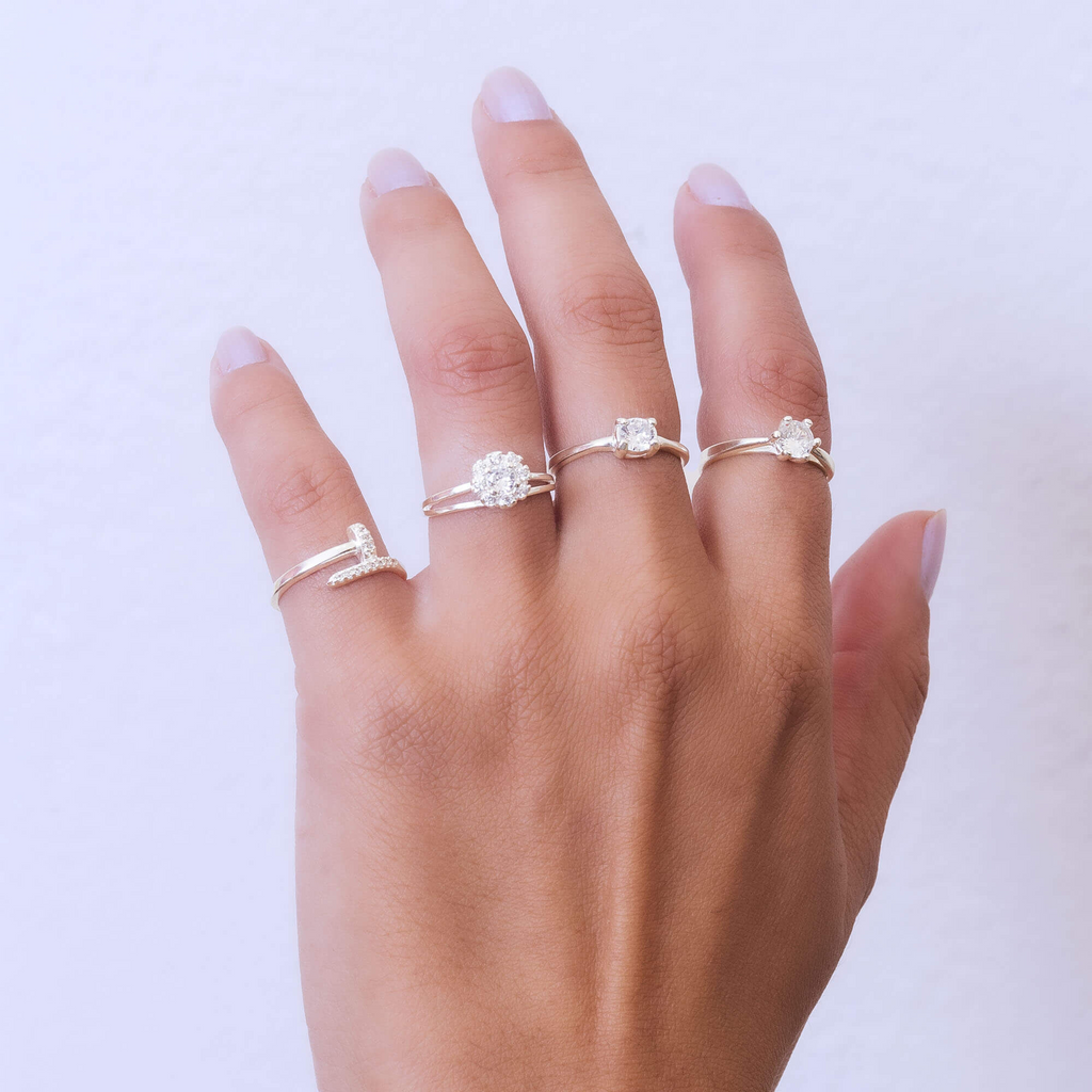 Anel de Prata 925 Solitário Liso Com Zircônia Quadrada