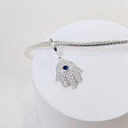 Berloque Hamsa Com Zircônia Azul Prata 925