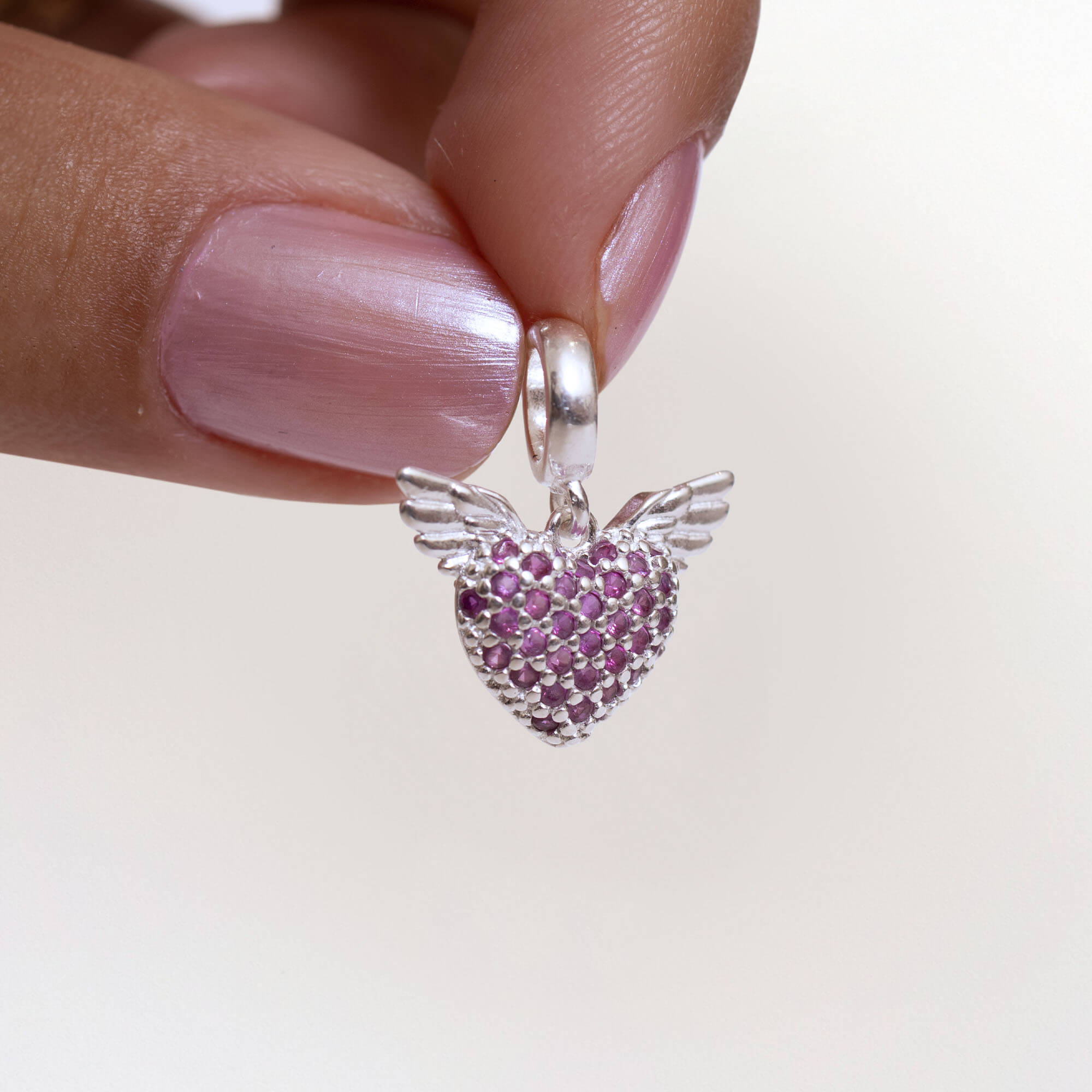 Berloque de Prata 925 Coração Com Asas Zircônias Rosa Pink