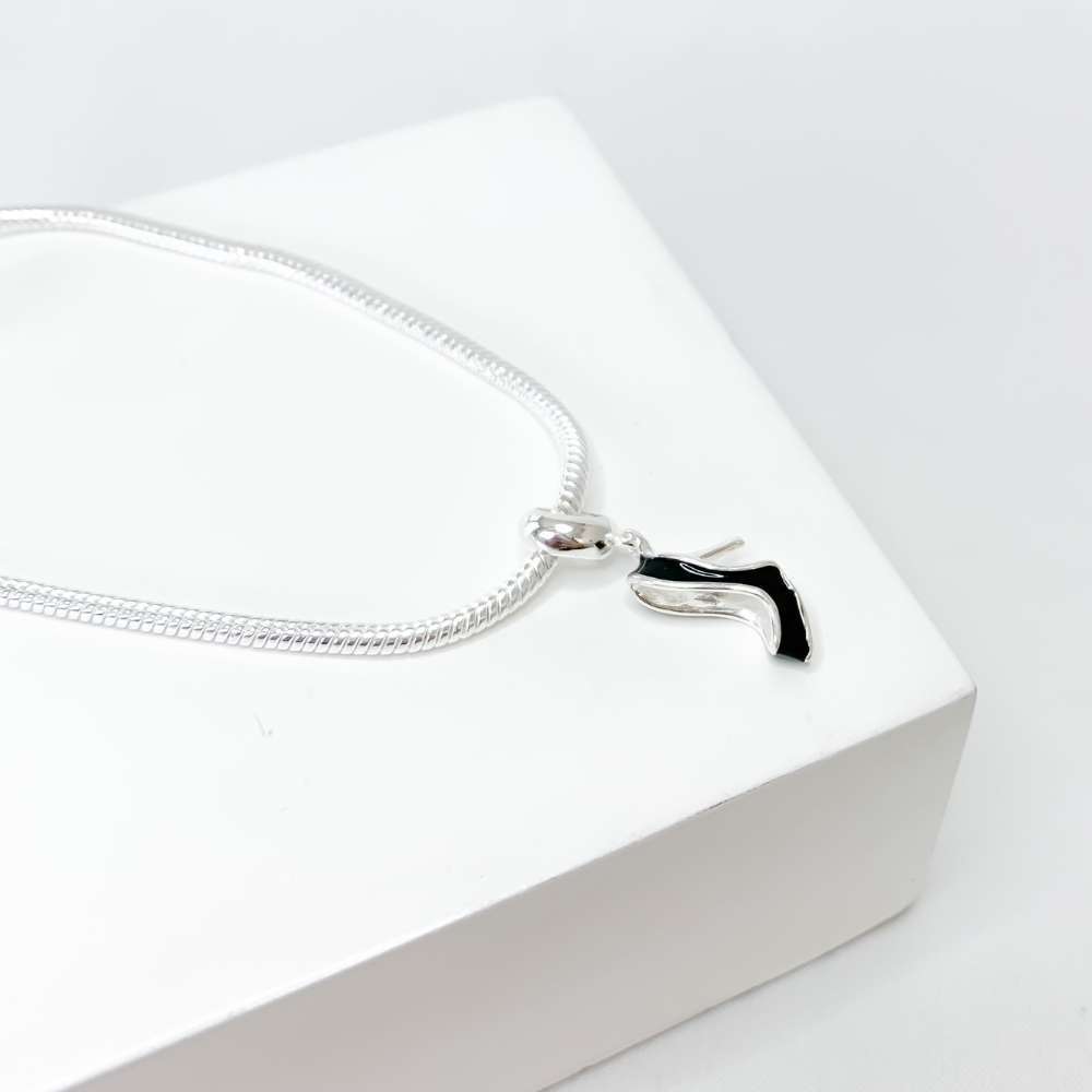 Berloque Sapato de Salto Prata 925
