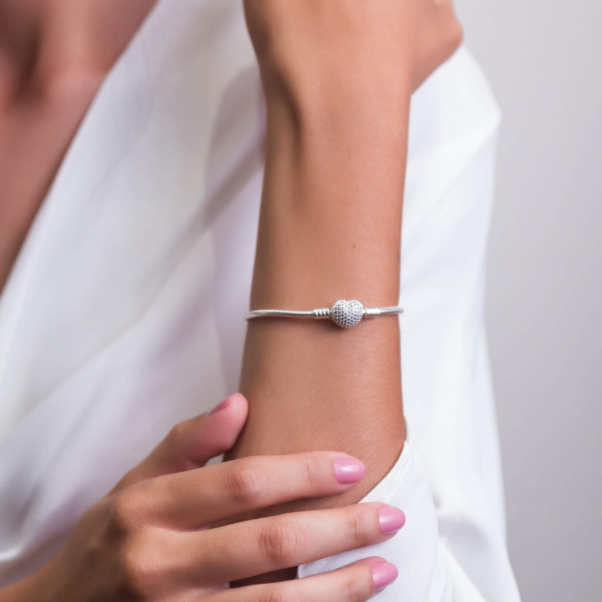 Pulseira de Berloque Coração Cravejado Com Zircônias Prata 925