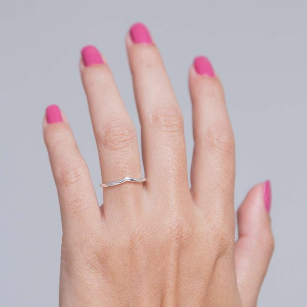 Anel V Liso Minimalista Prata 925