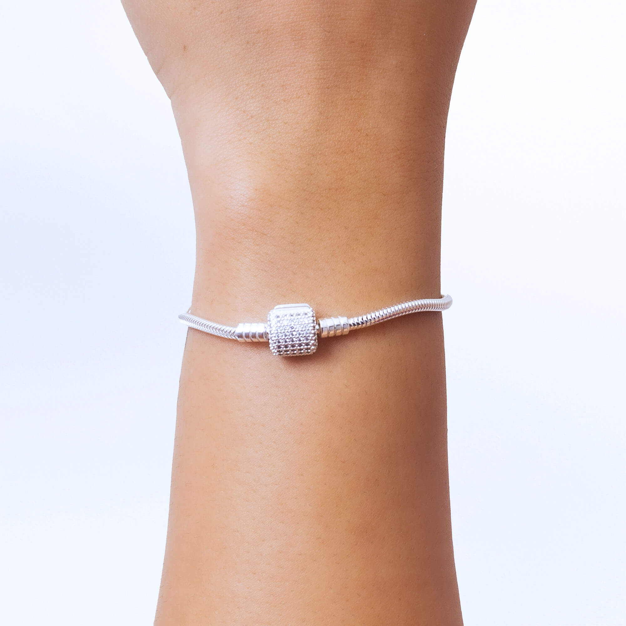 Pulseira de Berloque Tradicional Cravejada Com Zircônias Prata 925